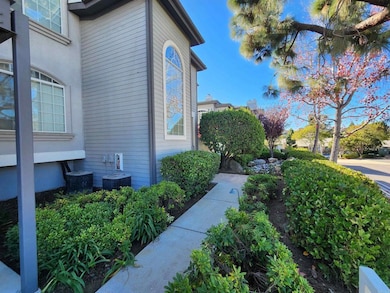 8597 Via Mallorca unit F, La Jolla, CA 92037 - photo 3