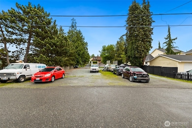 4318 Hoyt Ave, Everett, WA 98201 - photo 2