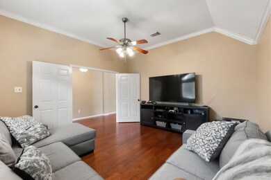 8554 Waiting Spring Ln, Houston, TX 77095 - photo 7