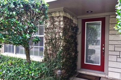 2206 Nina Lee Ln, Houston, TX 77018 - photo 2