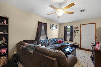 19 Wright Pkwy NW Unit A_20200515_035