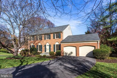 9110 Streamview Ln, Vienna, VA 22182 - photo 3