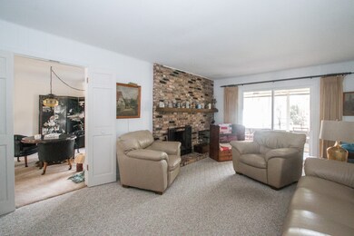 153 E Thompson Dr, Wheaton, IL 60189 - photo 6