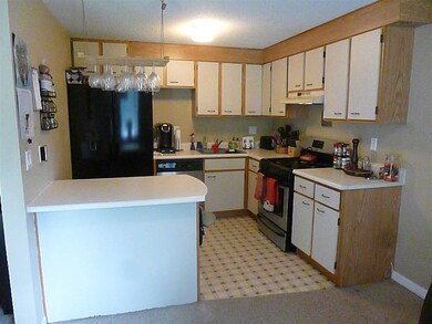 5 Bramber ii unit 2, Rochester, NH 03867 - photo 4