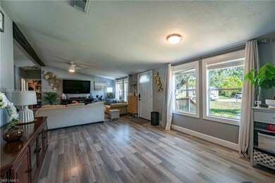 4018 CALOOSA LOOPLABELLE, FL 33935