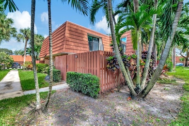 1510 Augusta Cir unit 140, Delray Beach, FL 33445 - photo 2