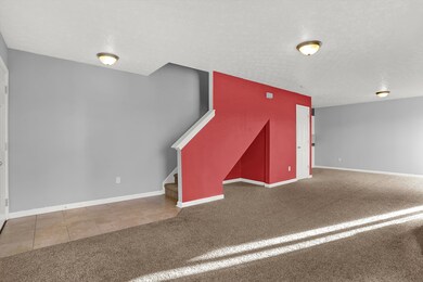 615 Cembra Dr, Greenwood, IN 46143 - photo 5