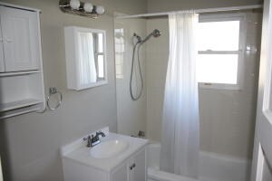 2811 W 69th St, Davenport, IA 52806 - photo 6