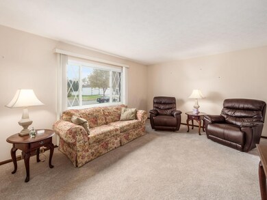 6213 Willowcrest Dr, Columbus, OH 43229 - photo 4