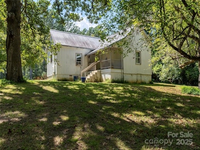 1343 Solen Williams Rd, Tryon, NC 28782 - photo 3