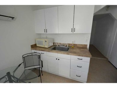 124 Pico Way unit C, Las Vegas, NV 89101 - photo 5