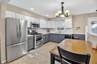 1123 Montclair Dr, Racine, WI 53402 - photo 5