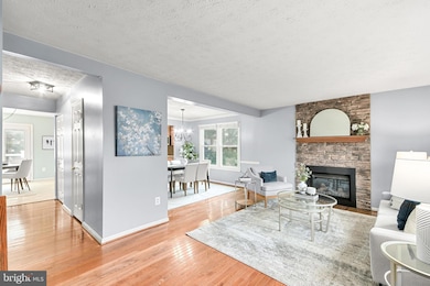 8117 Arrowhead Ct, Frederick, MD 21702 - photo 4