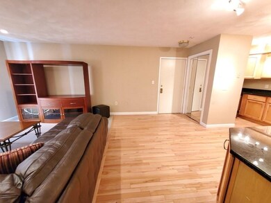 17 Margin St unit 15, Lynn, MA 01905 - photo 5