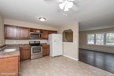 07_1770PARKSIDEDR_2007_LowRes