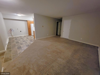 710 Hillcrest St unit 4, Baldwin, WI 54002 - photo 3