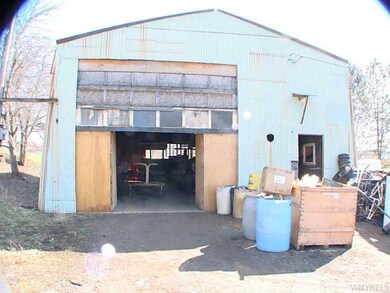 Garage.
