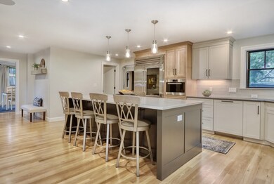 27 Cabot St, Winchester, MA 01890 - photo 6