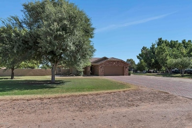 274 E Galveston St Gilbert AZ-large-003-