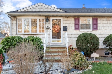 698 W Lake Ave, Rahway, NJ 07065 - photo 3