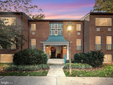 11813 Breton Ct unit 1A, Reston, VA 20191 - photo 2