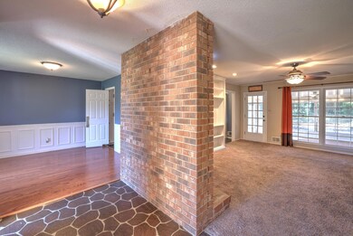 413ShallowfordCircle_MLS_15