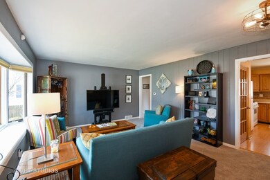 1445 N Eagle St, Naperville, IL 60563 - photo 2