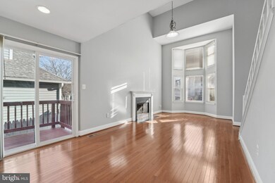 7113 Carriage Hill Dr, Laurel, MD 20707 - photo 5