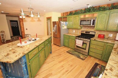 UPGRADED KITCHEN