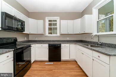 2543 N 4th St, Harrisburg, PA 17110 - photo 6