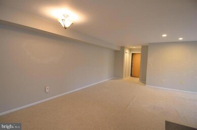 113 Cascade Ct unit 7, Princeton, NJ 08540 - photo 3