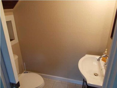 1/2 bath off living room