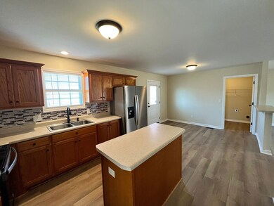 163 Royal Dr, Rock Island, TN 38581 - photo 4