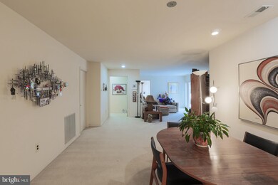 3031 Fallstaff Rd unit 102C, Baltimore, MD 21209 - photo 5