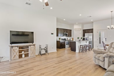 208Crescent-32