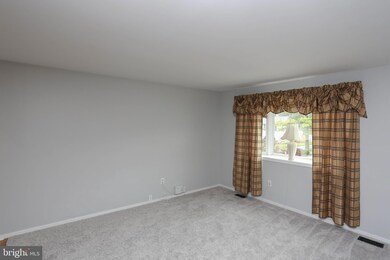 6112 Lori Ln, Elkridge, MD 21075 - photo 7