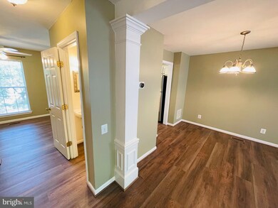 1171 Cypress Tree Place, Herndon, VA 20170 - photo 7