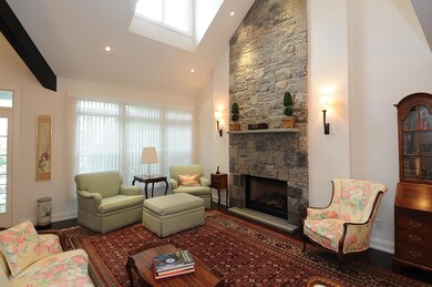 05 Living Room