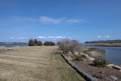 21 Shoreview Ave, Mattapoisett, MA 02739 - photo 5