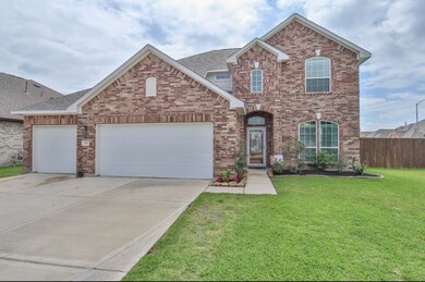 306 Burgundy Dr, Alvin, TX 77511 - photo 2