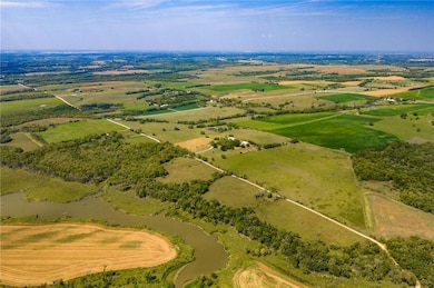 134 N 1150 Rd, Berryton, KS 66409 - photo 4