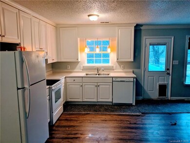 110 Morrison Creek Rd, Statesville, NC 28625 - photo 7