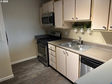 15058 NW Central Dr unit 1003, Portland, OR 97229 - photo 4