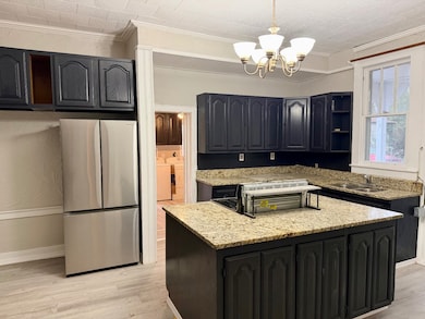 215 1st Ave SE, Lafayette, AL 36862 - photo 3