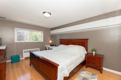 31 Towers St, Jersey City, NJ 07305 - photo 3