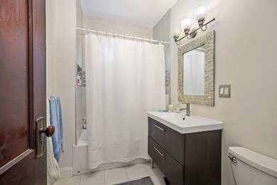 822 Centre St unit 1, Jamaica Plain, MA 02130 - photo 4