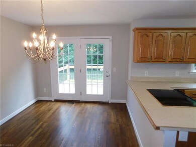 3966 Meadow Ridge Ct, Asheboro, NC 27205 - photo 6