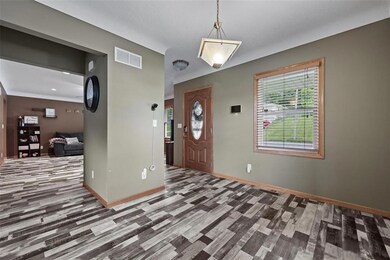 1669 10th St NW, Cedar Rapids, IA 52405 - photo 7