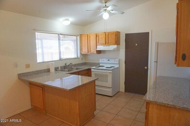 stardust kitchen2