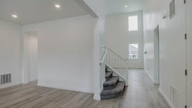 876 W Sika Cir unit 205, Saratoga Springs, UT 84045 - photo 2